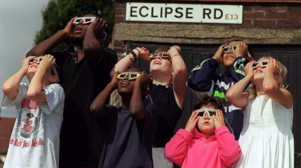 Spectra Eclipse street