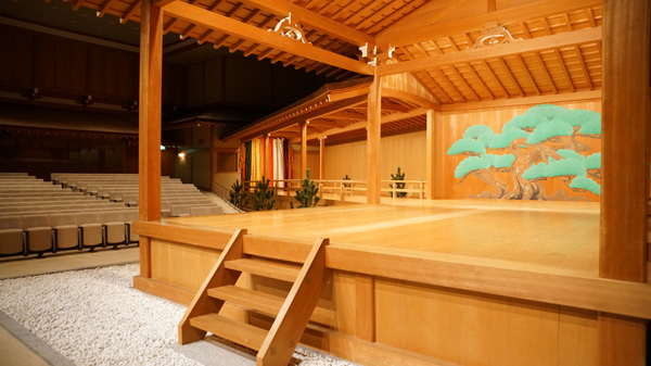 Blackmagic atem noh theatre4