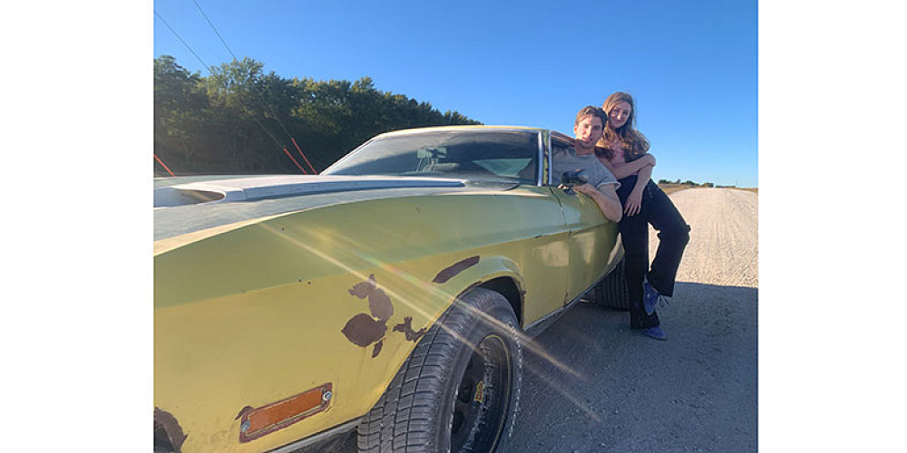 Gold hearts Kobzantsev Shayla Noah2